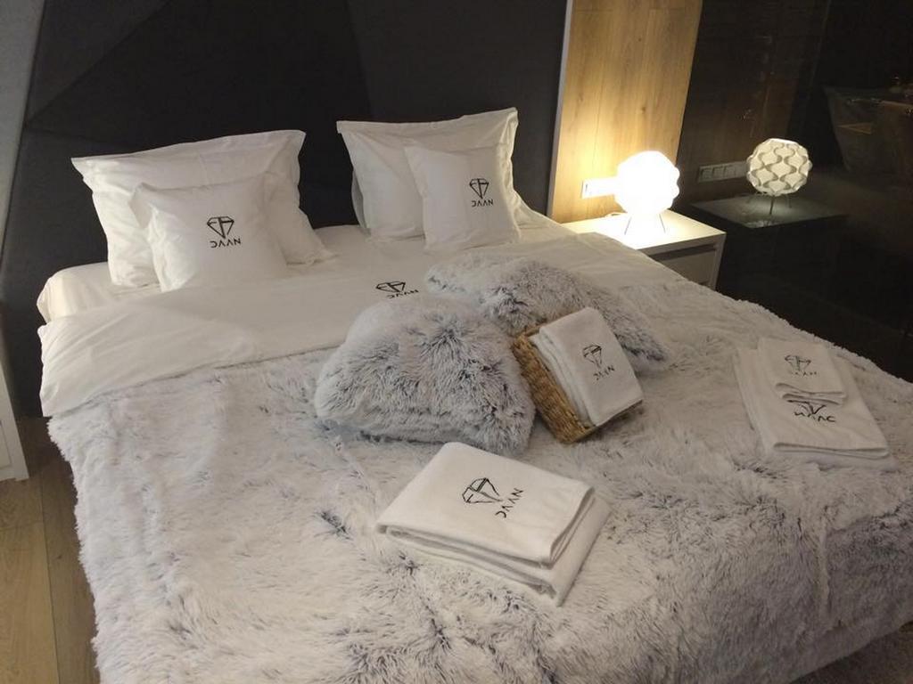 Daan Apartments Kolozsvár Szoba fotó
